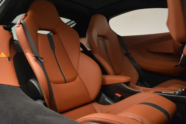 New 2018 McLaren 570GT Coupe for sale Sold at Alfa Romeo of Westport in Westport CT 06880 21