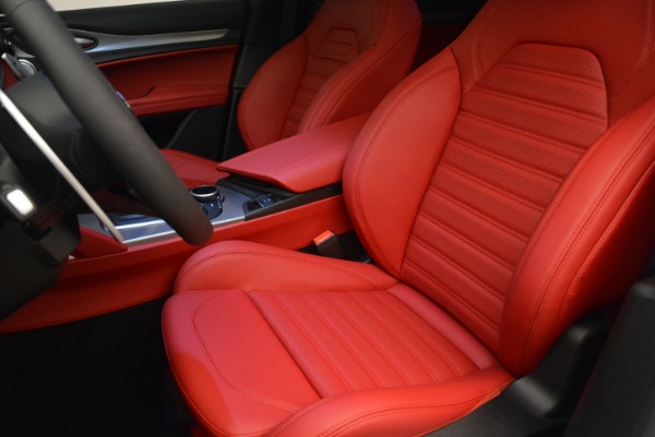 New 2018 Alfa Romeo Stelvio Ti Sport Q4 for sale Sold at Alfa Romeo of Westport in Westport CT 06880 14