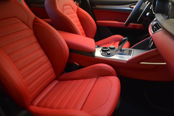 New 2018 Alfa Romeo Stelvio Ti Sport Q4 for sale Sold at Alfa Romeo of Westport in Westport CT 06880 25