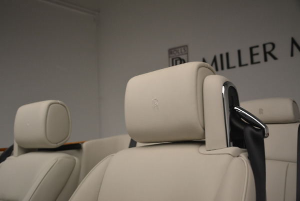 Used 2013 Rolls-Royce Phantom Drophead Coupe for sale Sold at Alfa Romeo of Westport in Westport CT 06880 28