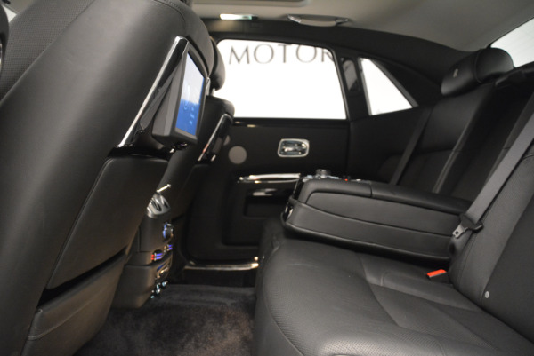 Used 2012 Rolls-Royce Ghost for sale Sold at Alfa Romeo of Westport in Westport CT 06880 19