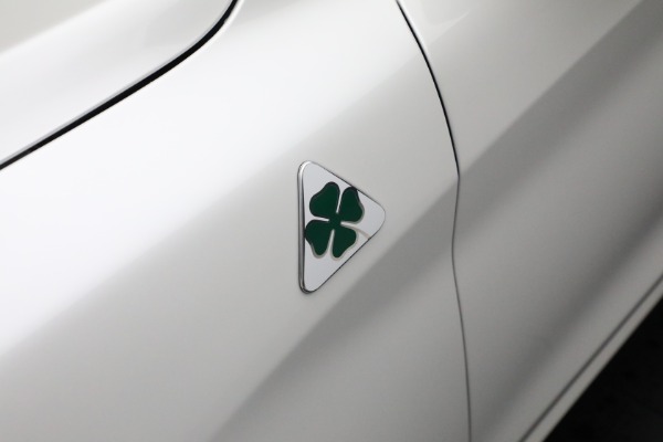 Used 2018 Alfa Romeo Stelvio Quadrifoglio Quadrifoglio for sale Sold at Alfa Romeo of Westport in Westport CT 06880 16