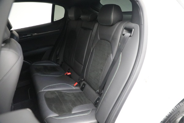 Used 2018 Alfa Romeo Stelvio Quadrifoglio Quadrifoglio for sale Sold at Alfa Romeo of Westport in Westport CT 06880 18