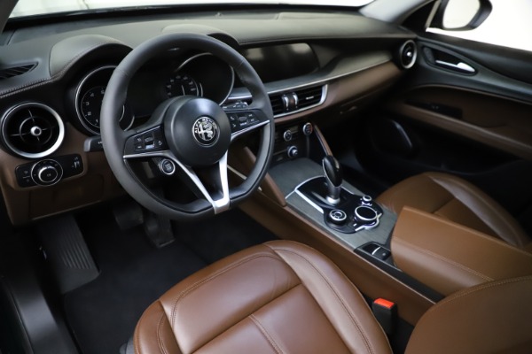 Used 2018 Alfa Romeo Stelvio Ti Q4 for sale $32,900 at Alfa Romeo of Westport in Westport CT 06880 13