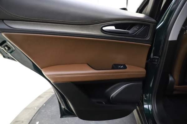 Used 2018 Alfa Romeo Stelvio Ti Q4 for sale $32,900 at Alfa Romeo of Westport in Westport CT 06880 21