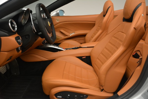 Used 2015 Ferrari California T for sale Sold at Alfa Romeo of Westport in Westport CT 06880 26