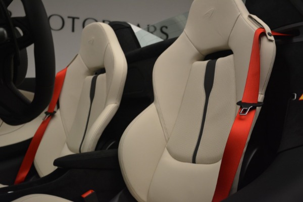 New 2019 McLaren 570S Spider Convertible for sale Sold at Alfa Romeo of Westport in Westport CT 06880 25