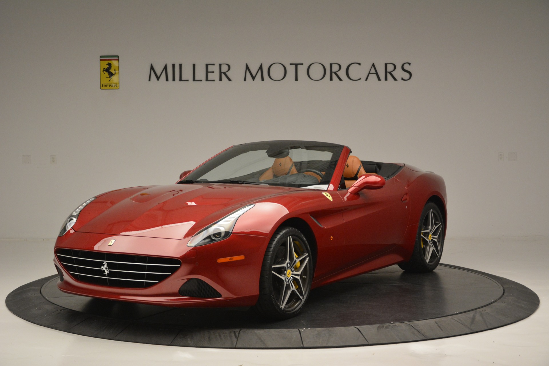 Used 2016 Ferrari California T for sale Sold at Alfa Romeo of Westport in Westport CT 06880 1