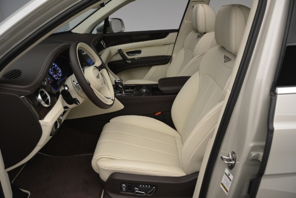 Used 2019 Bentley Bentayga V8 for sale $169,900 at Alfa Romeo of Westport in Westport CT 06880 18