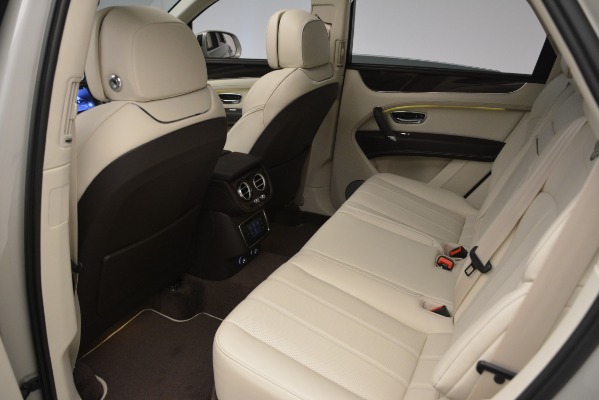 Used 2019 Bentley Bentayga V8 for sale $169,900 at Alfa Romeo of Westport in Westport CT 06880 23