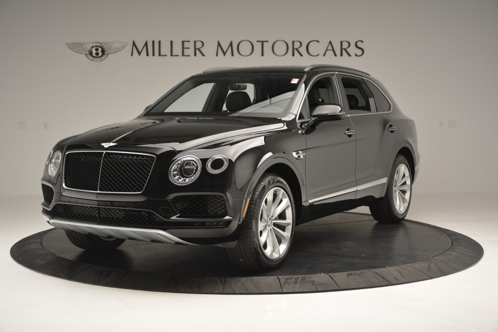 New 2019 Bentley Bentayga V8 for sale Sold at Alfa Romeo of Westport in Westport CT 06880 1