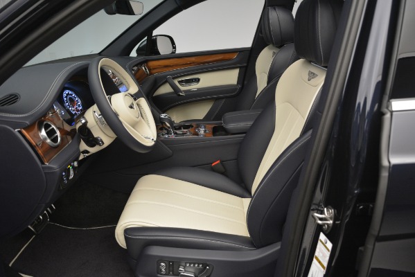 Used 2019 Bentley Bentayga V8 for sale $129,900 at Alfa Romeo of Westport in Westport CT 06880 18