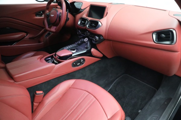 Used 2019 Aston Martin Vantage for sale $125,900 at Alfa Romeo of Westport in Westport CT 06880 19