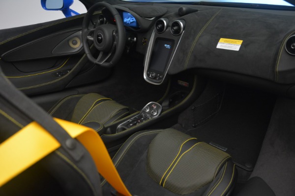 Used 2019 McLaren 570S Spider Convertible for sale $212,900 at Alfa Romeo of Westport in Westport CT 06880 27