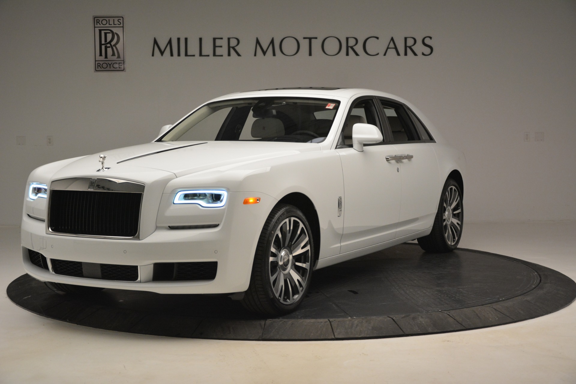 Used 2019 Rolls-Royce Ghost for sale Sold at Alfa Romeo of Westport in Westport CT 06880 1