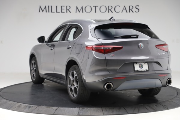 Used 2019 Alfa Romeo Stelvio Q4 for sale Sold at Alfa Romeo of Westport in Westport CT 06880 5