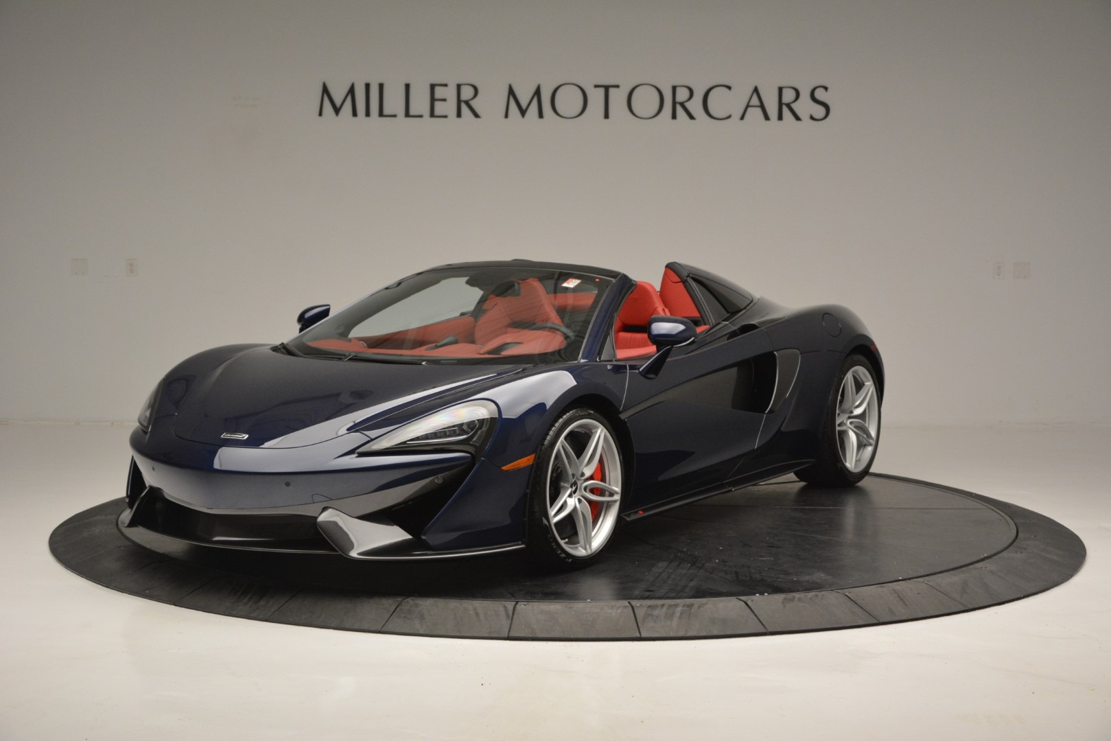 Used 2019 McLaren 570S Spider for sale $149,900 at Alfa Romeo of Westport in Westport CT 06880 1