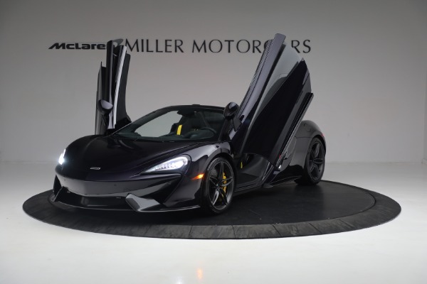 Used 2019 McLaren 570S Spider for sale Sold at Alfa Romeo of Westport in Westport CT 06880 24