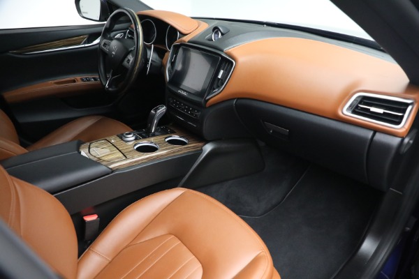 Used 2019 Maserati Ghibli S Q4 for sale $55,900 at Alfa Romeo of Westport in Westport CT 06880 18