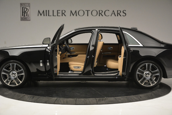 Used 2018 Rolls-Royce Ghost for sale Sold at Alfa Romeo of Westport in Westport CT 06880 4