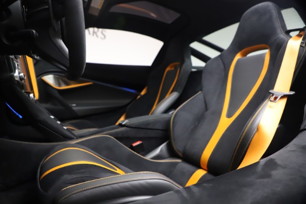 New 2019 McLaren 720S Performance for sale Sold at Alfa Romeo of Westport in Westport CT 06880 25