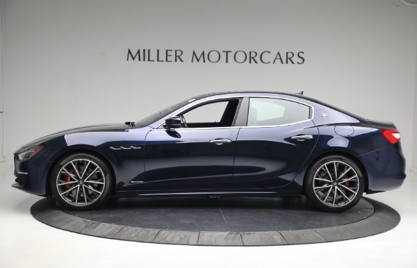 Used 2019 Maserati Ghibli S Q4 GranLusso for sale Sold at Alfa Romeo of Westport in Westport CT 06880 3