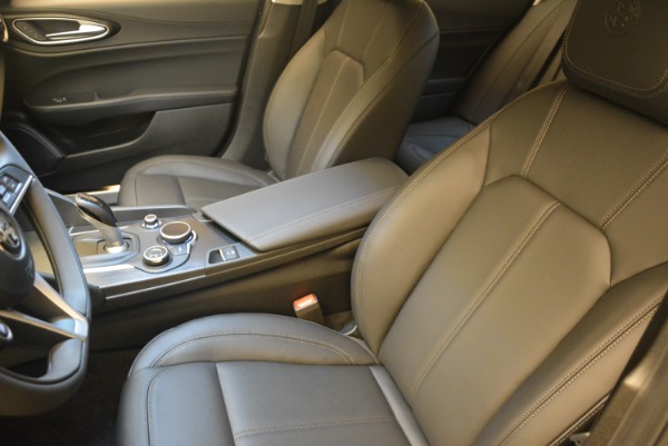 New 2019 Alfa Romeo Giulia Q4 for sale Sold at Alfa Romeo of Westport in Westport CT 06880 13