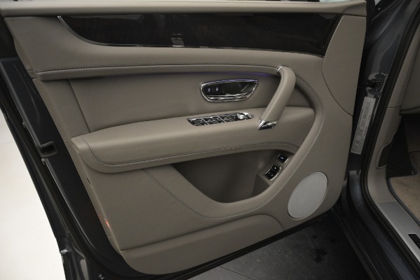 New 2019 Bentley Bentayga V8 for sale Sold at Alfa Romeo of Westport in Westport CT 06880 16