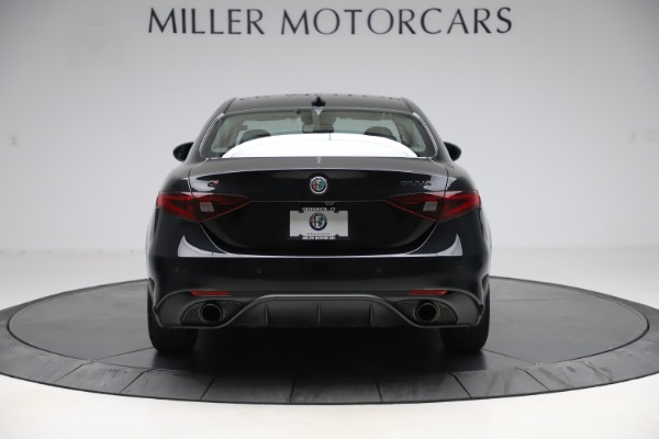 Used 2019 Alfa Romeo Giulia Sport Q4 for sale Sold at Alfa Romeo of Westport in Westport CT 06880 6