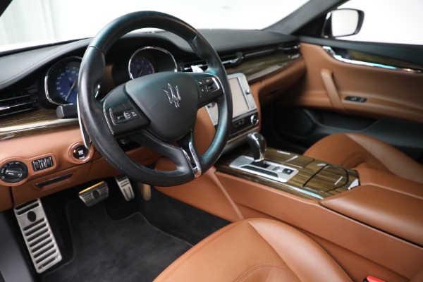 Used 2015 Maserati Quattroporte S Q4 for sale Sold at Alfa Romeo of Westport in Westport CT 06880 11