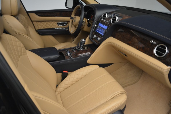 Used 2017 Bentley Bentayga W12 for sale Sold at Alfa Romeo of Westport in Westport CT 06880 25
