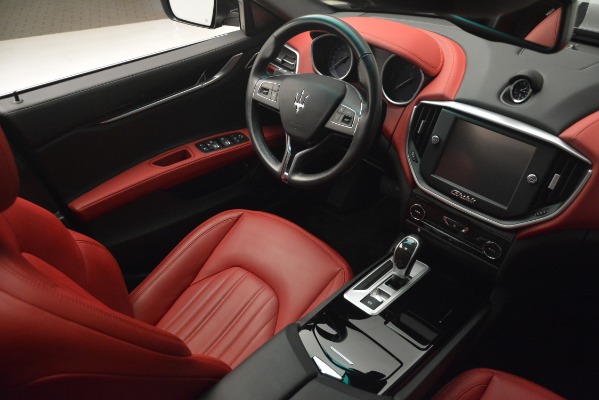 Used 2016 Maserati Ghibli S Q4 for sale Sold at Alfa Romeo of Westport in Westport CT 06880 18