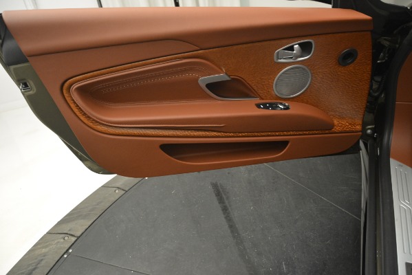 Used 2018 Aston Martin DB11 V12 Coupe for sale Sold at Alfa Romeo of Westport in Westport CT 06880 15