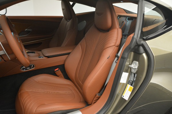 Used 2018 Aston Martin DB11 V12 Coupe for sale Sold at Alfa Romeo of Westport in Westport CT 06880 17