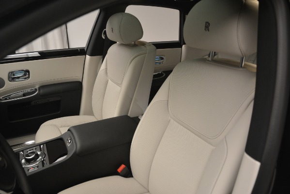 New 2019 Rolls-Royce Ghost for sale Sold at Alfa Romeo of Westport in Westport CT 06880 17