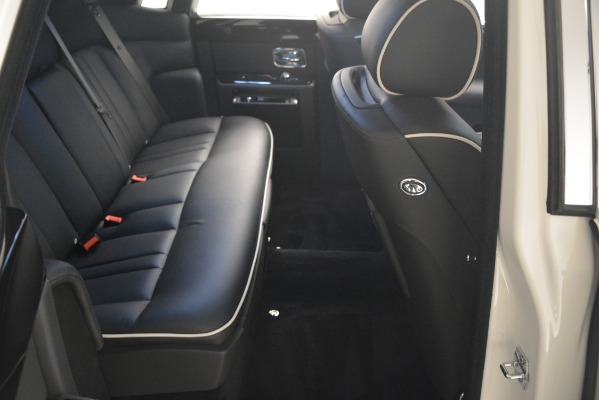 Used 2014 Rolls-Royce Phantom for sale Sold at Alfa Romeo of Westport in Westport CT 06880 24