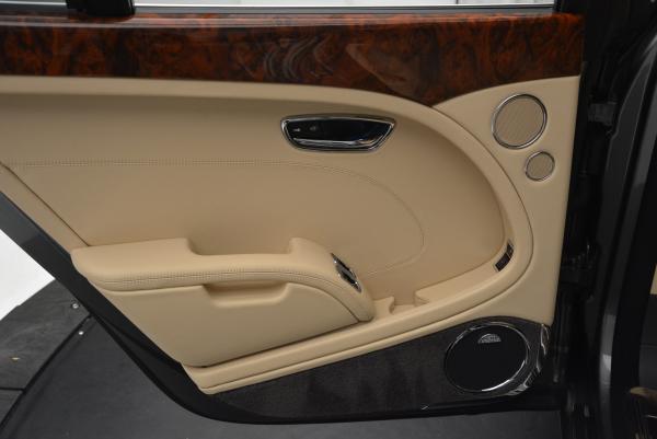 Used 2011 Bentley Mulsanne for sale Sold at Alfa Romeo of Westport in Westport CT 06880 23