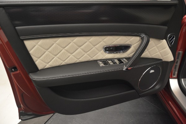 Used 2018 Bentley Flying Spur W12 S for sale $134,900 at Alfa Romeo of Westport in Westport CT 06880 16