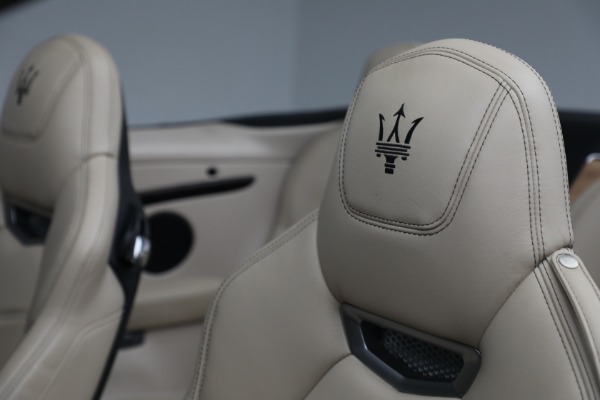 Used 2019 Maserati GranTurismo Sport Convertible for sale Sold at Alfa Romeo of Westport in Westport CT 06880 25