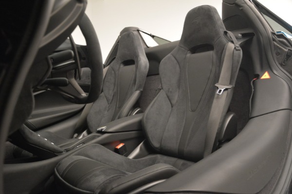 New 2019 McLaren 720S Spider for sale $399,030 at Alfa Romeo of Westport in Westport CT 06880 25