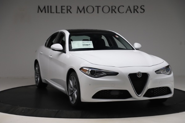 New 2019 Alfa Romeo Giulia Q4 for sale Sold at Alfa Romeo of Westport in Westport CT 06880 11