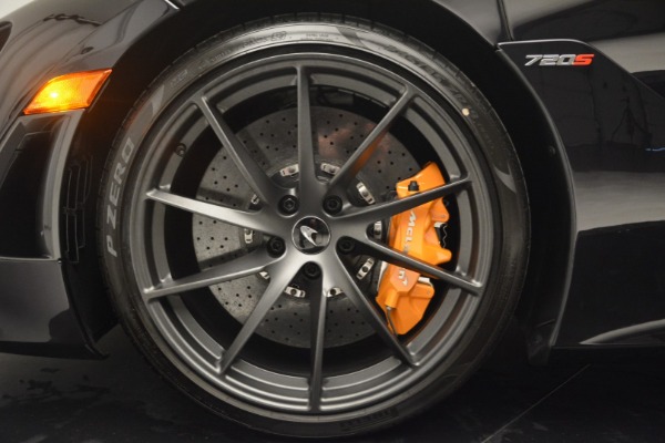 New 2019 McLaren 720S Coupe for sale $351,470 at Alfa Romeo of Westport in Westport CT 06880 15