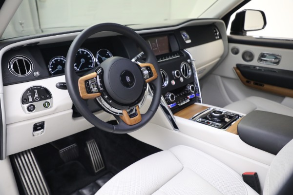 Used 2019 Rolls-Royce Cullinan for sale $329,900 at Alfa Romeo of Westport in Westport CT 06880 12