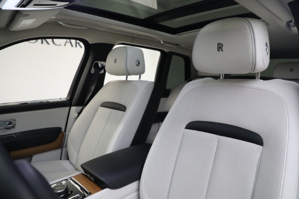 Used 2019 Rolls-Royce Cullinan for sale $329,900 at Alfa Romeo of Westport in Westport CT 06880 14