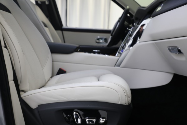 Used 2019 Rolls-Royce Cullinan for sale $329,900 at Alfa Romeo of Westport in Westport CT 06880 20