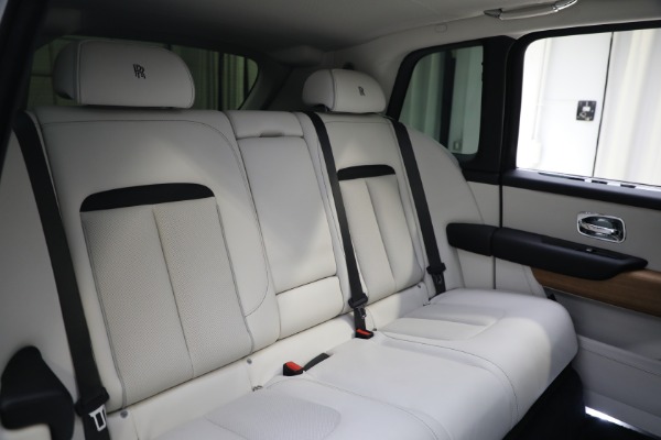 Used 2019 Rolls-Royce Cullinan for sale $329,900 at Alfa Romeo of Westport in Westport CT 06880 24