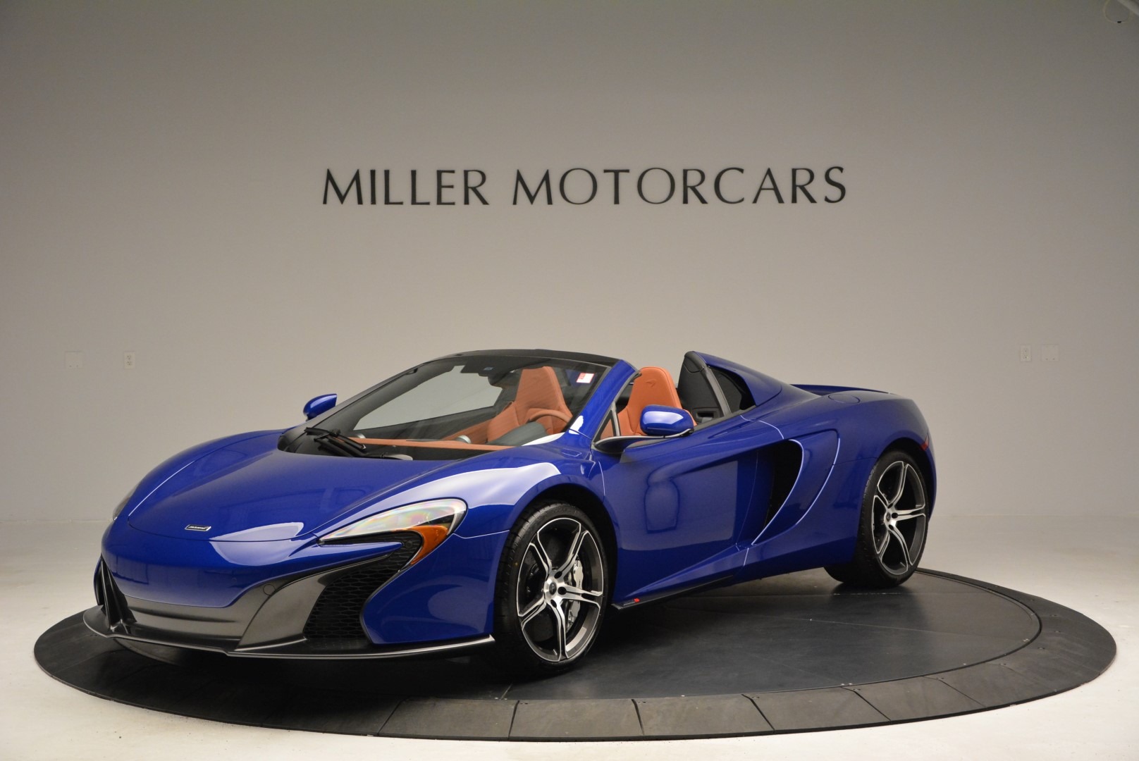 Used 2015 McLaren 650S Spider Convertible for sale Sold at Alfa Romeo of Westport in Westport CT 06880 1