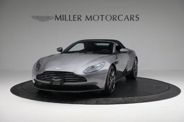 Used 2019 Aston Martin DB11 V8 Convertible for sale $182,500 at Alfa Romeo of Westport in Westport CT 06880 12
