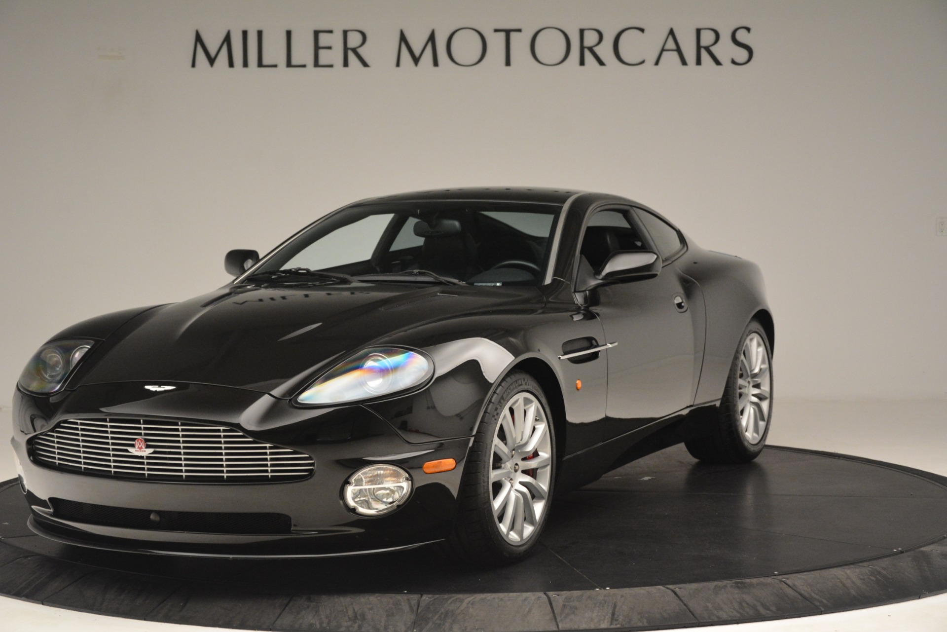 Used 2004 Aston Martin V12 Vanquish for sale Sold at Alfa Romeo of Westport in Westport CT 06880 1