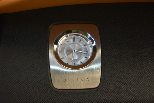 Used 2019 Rolls-Royce Cullinan for sale Sold at Alfa Romeo of Westport in Westport CT 06880 28